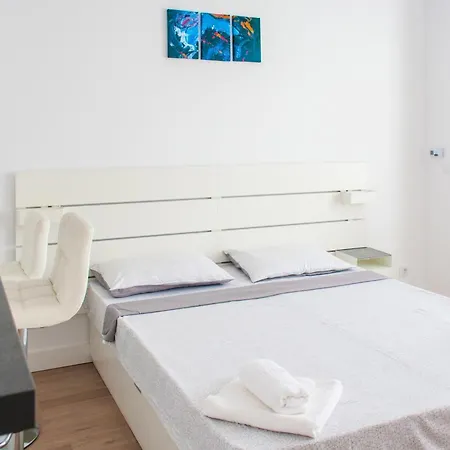 Apartament California Suites *