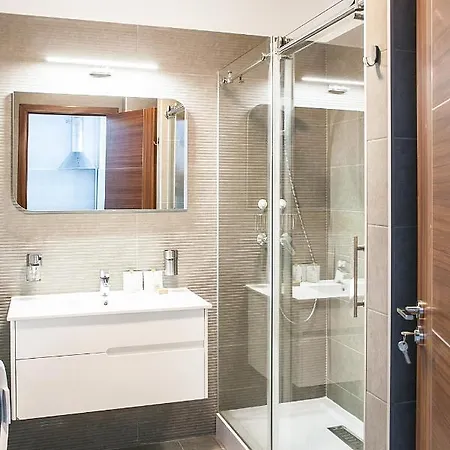 Apartament California Suites *