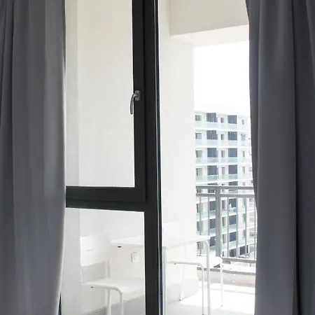 California Suites